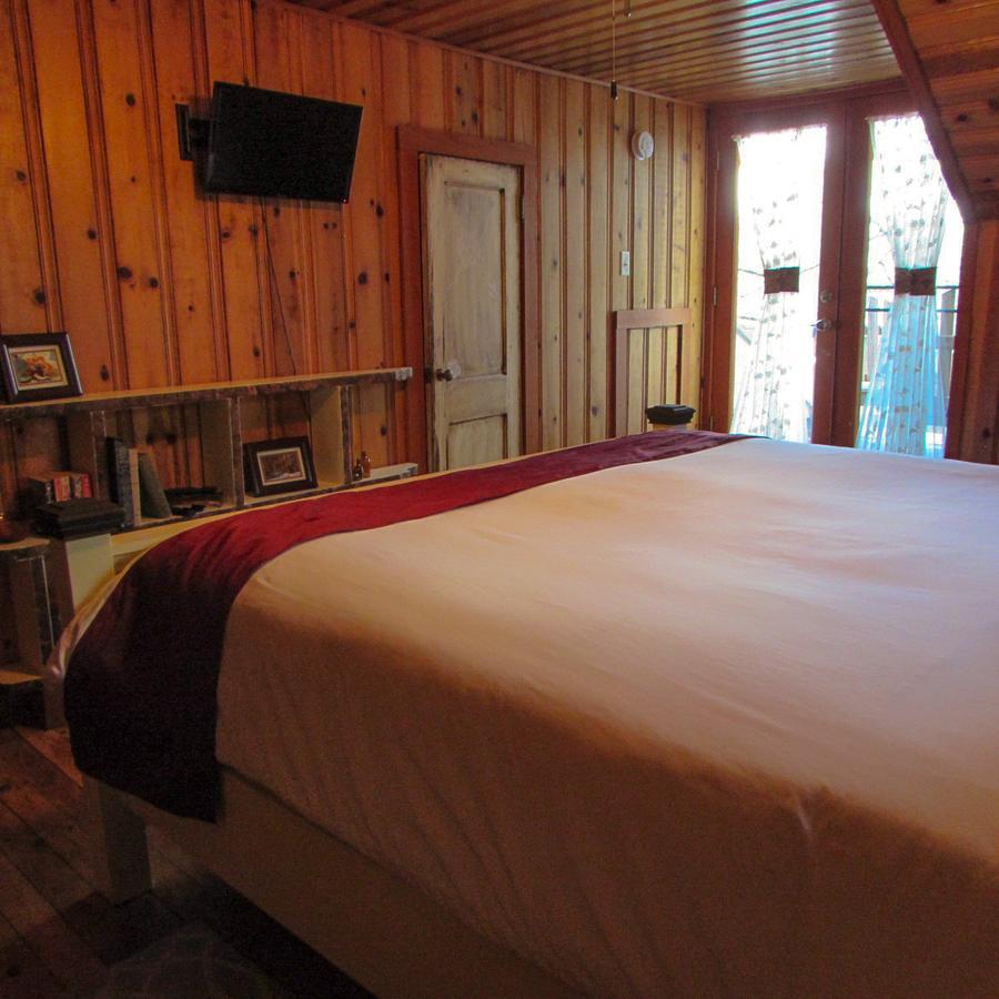 Red Leaf River Inn เวย์นวิลล์ ภายนอก รูปภาพ